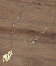 Cargar imagen en el visor de la galería, Collar doble con ovalos y dije de hoja