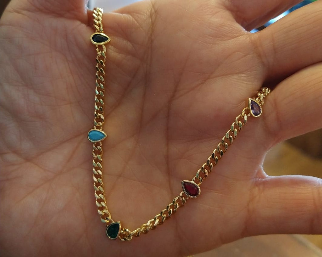 Cadena planchada con gotas de colores