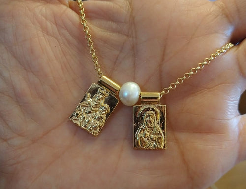 Cadena con escapulario grande doble con perla
