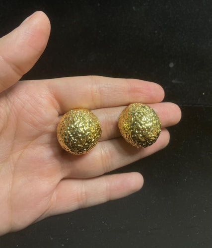 aretes de esfera martillados