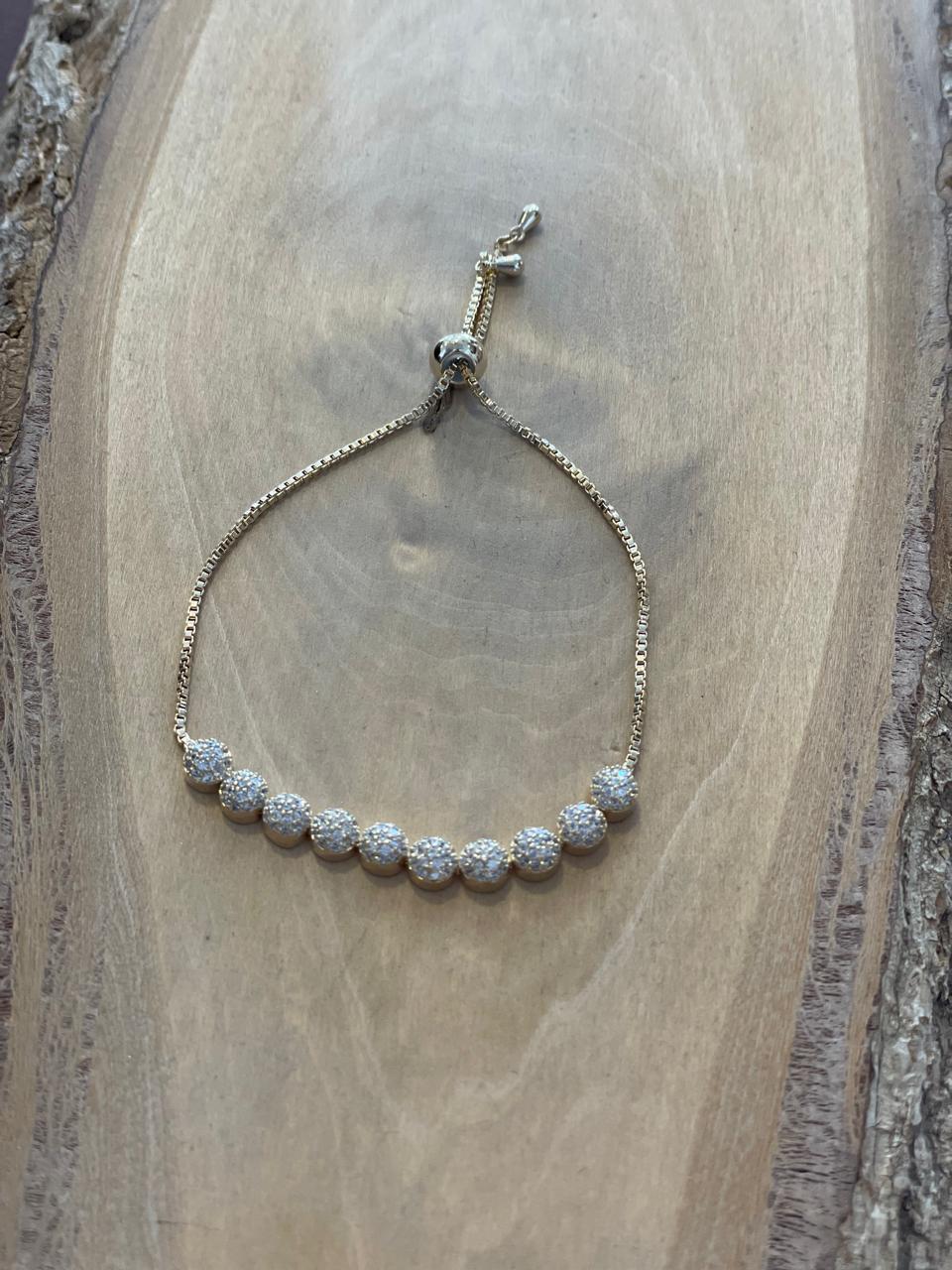Pulsera ajustable con bolas